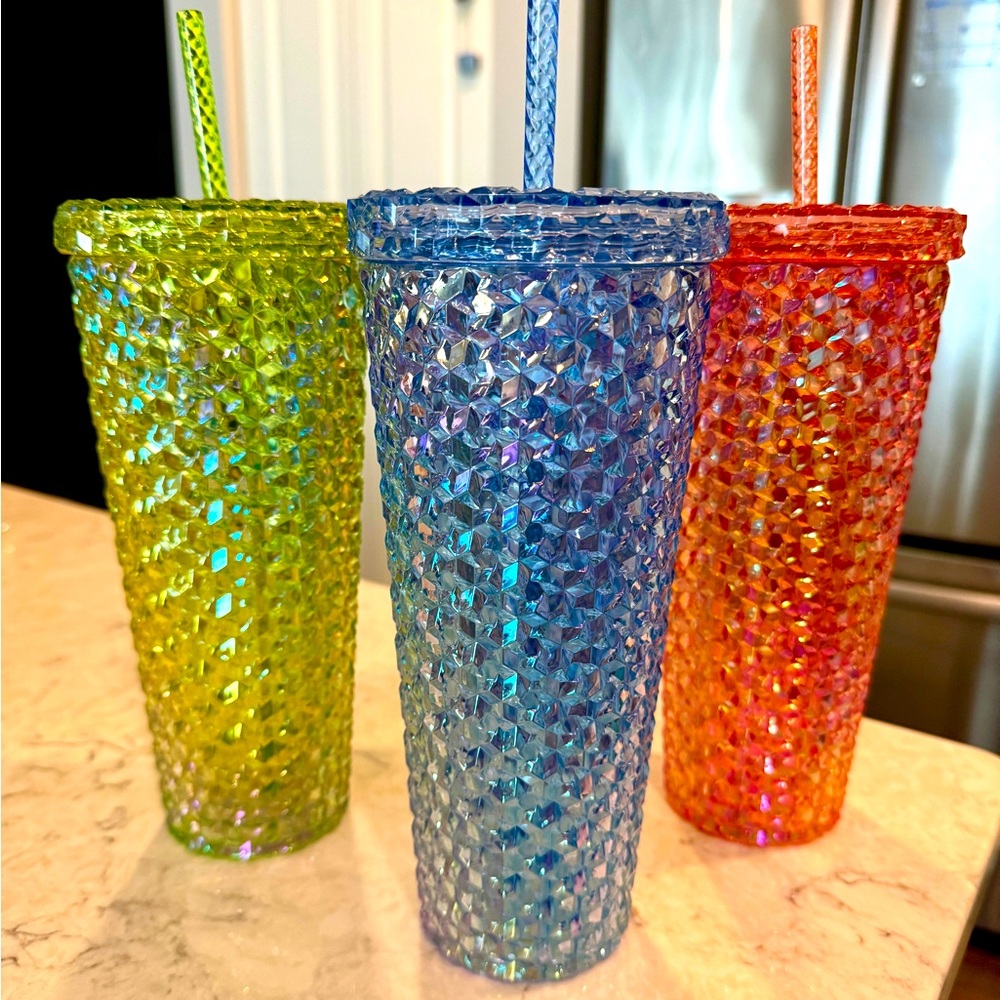 NEW 3ct Iridescent Studded Tumblers